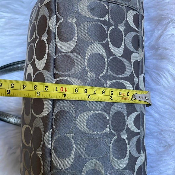 Authentic Coach shoulder bag - Picture 17 of 17